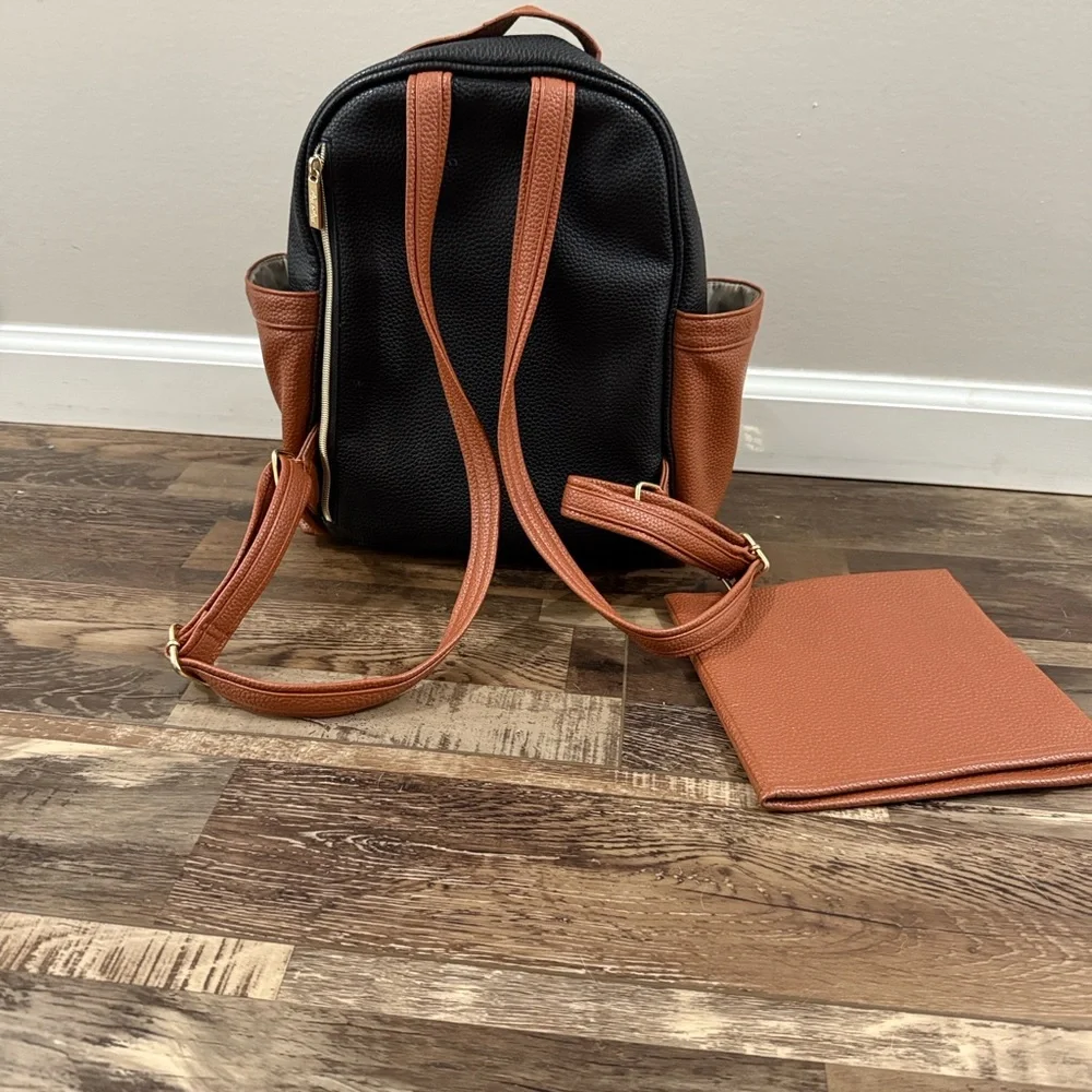 Itzy Ritzy Black, White & Brown Herringbone Diaper Backpack - Picture 3 of 7